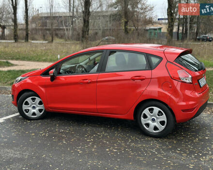 Красный Форд Фиеста, объемом двигателя 1 л и пробегом 70 тыс. км за 8500 $, фото 5 на Automoto.ua