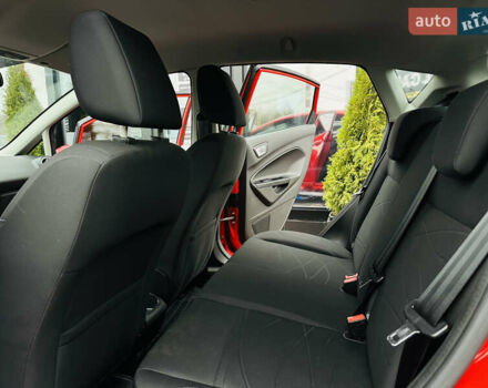 Красный Форд Фиеста, объемом двигателя 1 л и пробегом 56 тыс. км за 8800 $, фото 15 на Automoto.ua