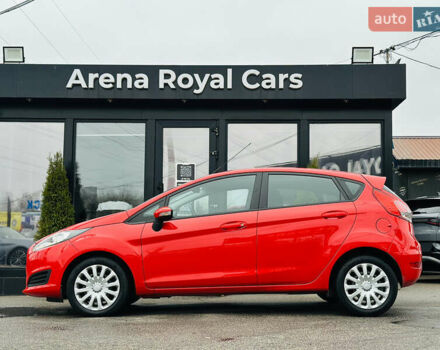 Красный Форд Фиеста, объемом двигателя 1 л и пробегом 56 тыс. км за 8800 $, фото 4 на Automoto.ua