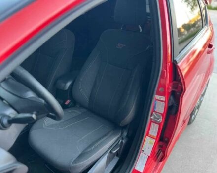 Червоний Форд Фієста, об'ємом двигуна 1.6 л та пробігом 71 тис. км за 4900 $, фото 9 на Automoto.ua