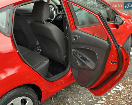 Красный Форд Фиеста, объемом двигателя 1 л и пробегом 70 тыс. км за 8500 $, фото 20 на Automoto.ua