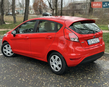 Красный Форд Фиеста, объемом двигателя 1 л и пробегом 70 тыс. км за 8500 $, фото 6 на Automoto.ua