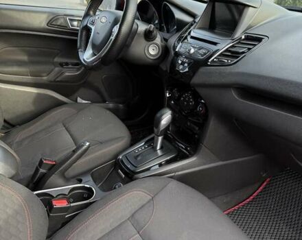 Красный Форд Фиеста, объемом двигателя 1.6 л и пробегом 238 тыс. км за 7700 $, фото 13 на Automoto.ua