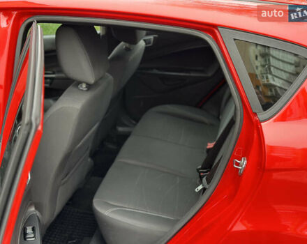 Красный Форд Фиеста, объемом двигателя 1 л и пробегом 70 тыс. км за 8500 $, фото 17 на Automoto.ua