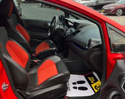 Красный Форд Фиеста, объемом двигателя 1.6 л и пробегом 132 тыс. км за 9500 $, фото 26 на Automoto.ua