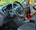 Червоний Форд Фієста, об'ємом двигуна 1 л та пробігом 35 тис. км за 8950 $, фото 79 на Automoto.ua