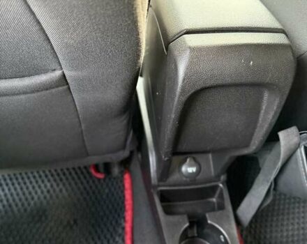 Красный Форд Фиеста, объемом двигателя 1.6 л и пробегом 238 тыс. км за 7700 $, фото 19 на Automoto.ua