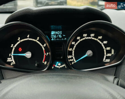 Красный Форд Фиеста, объемом двигателя 1 л и пробегом 56 тыс. км за 8800 $, фото 27 на Automoto.ua