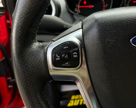 Красный Форд Фиеста, объемом двигателя 1.6 л и пробегом 132 тыс. км за 9500 $, фото 16 на Automoto.ua