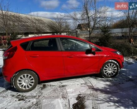 Форд Фиеста 2016 в Радомышле на Automoto.ua Красный Форд Фиеста, объемом двигателя 1.3 л и пробегом 115 тыс. км за 7500 $, фото 5 на Automoto.ua