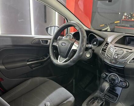 Красный Форд Фиеста, объемом двигателя 1 л и пробегом 65 тыс. км за 9400 $, фото 8 на Automoto.ua