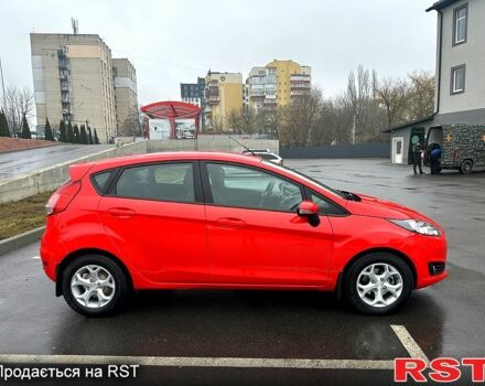 Червоний Форд Фієста, об'ємом двигуна 1 л та пробігом 65 тис. км за 8900 $, фото 2 на Automoto.ua
