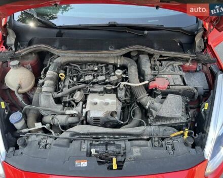 Форд Фиеста 2017 в Тернополе на Automoto.ua Красный Форд Фиеста, объемом двигателя 1 л и пробегом 113 тыс. км за 10300 $, фото 60 на Automoto.ua