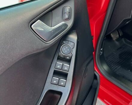 Форд Фиеста 2017 в Тернополе на Automoto.ua Красный Форд Фиеста, объемом двигателя 1 л и пробегом 113 тыс. км за 10300 $, фото 3 на Automoto.ua