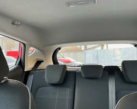 Форд Фиеста 2017 в Тернополе на Automoto.ua Красный Форд Фиеста, объемом двигателя 1 л и пробегом 113 тыс. км за 10300 $, фото 16 на Automoto.ua