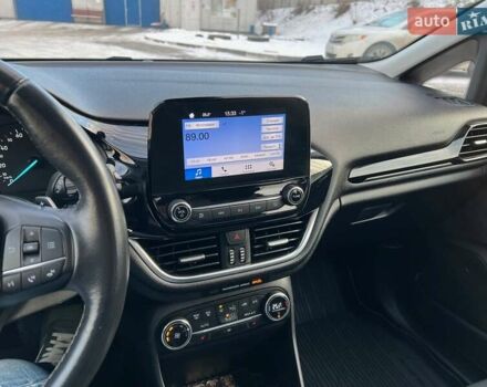 Форд Фиеста 2017 в Тернополе на Automoto.ua Красный Форд Фиеста, объемом двигателя 1 л и пробегом 113 тыс. км за 10300 $, фото 17 на Automoto.ua