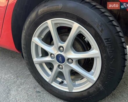 Форд Фиеста 2017 в Тернополе на Automoto.ua Красный Форд Фиеста, объемом двигателя 1 л и пробегом 113 тыс. км за 10300 $, фото 26 на Automoto.ua