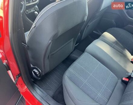 Форд Фиеста 2017 в Тернополе на Automoto.ua Красный Форд Фиеста, объемом двигателя 1 л и пробегом 113 тыс. км за 10300 $, фото 42 на Automoto.ua