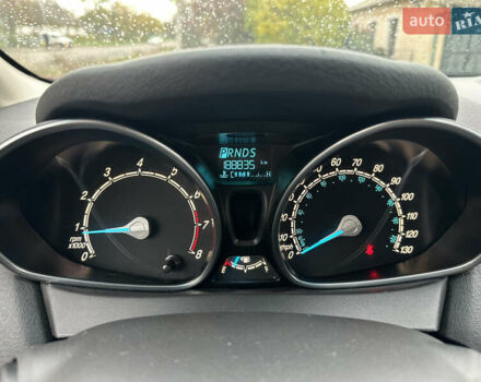 Красный Форд Фиеста, объемом двигателя 1.6 л и пробегом 189 тыс. км за 8999 $, фото 15 на Automoto.ua