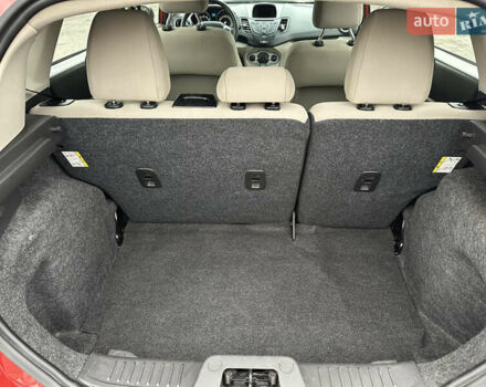 Красный Форд Фиеста, объемом двигателя 1.6 л и пробегом 189 тыс. км за 8999 $, фото 9 на Automoto.ua