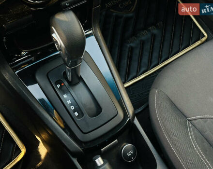 Форд Фиеста 2018 в Харькове на Automoto.ua Красный Форд Фиеста, объемом двигателя 1.57 л и пробегом 105 тыс. км за 9500 $, фото 33 на Automoto.ua