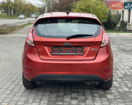 Красный Форд Фиеста, объемом двигателя 1.6 л и пробегом 189 тыс. км за 8999 $, фото 3 на Automoto.ua