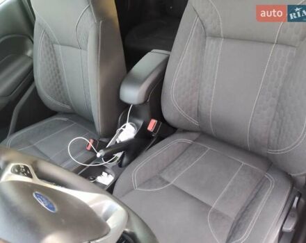 Форд Фиеста 2018 в Львове на Automoto.ua Красный Форд Фиеста, объемом двигателя 1.6 л и пробегом 170 тыс. км за 8600 $, фото 12 на Automoto.ua