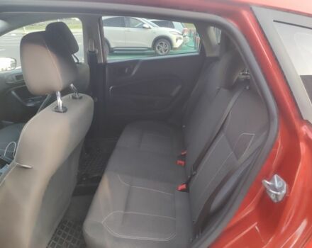 Червоний Форд Фієста, об'ємом двигуна 1.6 л та пробігом 170 тис. км за 8600 $, фото 2 на Automoto.ua