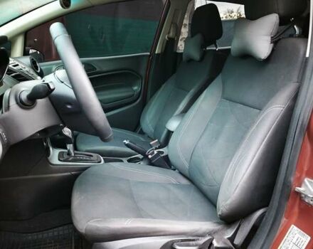 Красный Форд Фиеста, объемом двигателя 1.6 л и пробегом 113 тыс. км за 6900 $, фото 11 на Automoto.ua