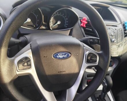 Красный Форд Фиеста, объемом двигателя 1.6 л и пробегом 84 тыс. км за 8000 $, фото 5 на Automoto.ua