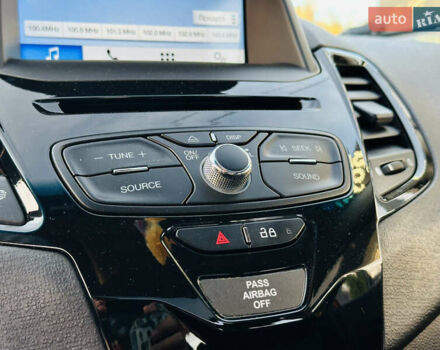 Форд Фиеста 2018 в Харькове на Automoto.ua Красный Форд Фиеста, объемом двигателя 1.57 л и пробегом 105 тыс. км за 9500 $, фото 31 на Automoto.ua