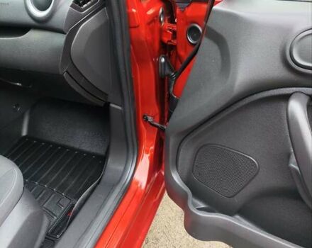 Красный Форд Фиеста, объемом двигателя 0 л и пробегом 70 тыс. км за 10500 $, фото 7 на Automoto.ua