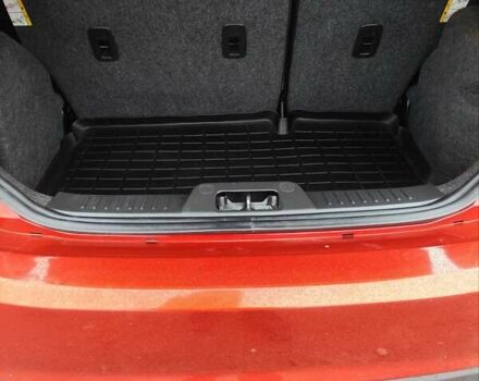 Красный Форд Фиеста, объемом двигателя 0 л и пробегом 70 тыс. км за 10500 $, фото 8 на Automoto.ua