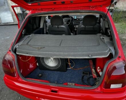 Красный Форд Фиеста, объемом двигателя 1.1 л и пробегом 3 тыс. км за 1350 $, фото 6 на Automoto.ua