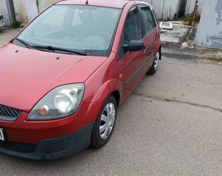 Червоний Форд Фієста, об'ємом двигуна 1.4 л та пробігом 180 тис. км за 4200 $, фото 2 на Automoto.ua