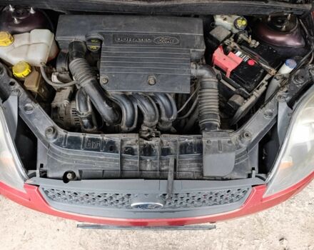 Червоний Форд Фієста, об'ємом двигуна 1.4 л та пробігом 180 тис. км за 4200 $, фото 15 на Automoto.ua