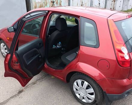 Червоний Форд Фієста, об'ємом двигуна 1.4 л та пробігом 180 тис. км за 4200 $, фото 6 на Automoto.ua