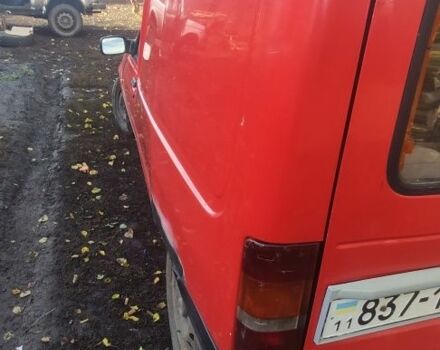 Форд Фиеста 1993 в Богодухове на Automoto.ua Красный Форд Фиеста, объемом двигателя 0 л и пробегом 30 тыс. км за 1000 $, фото 17 на Automoto.ua