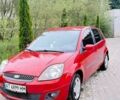 Червоний Форд Фієста, об'ємом двигуна 1.4 л та пробігом 134 тис. км за 4700 $, фото 1 на Automoto.ua