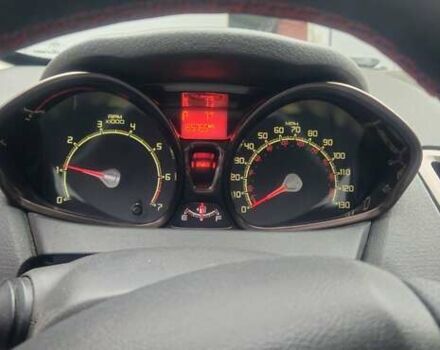 Червоний Форд Фієста, об'ємом двигуна 1.6 л та пробігом 166 тис. км за 7200 $, фото 5 на Automoto.ua