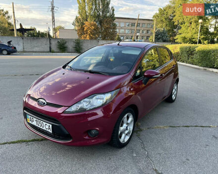 Красный Форд Фиеста, объемом двигателя 1.39 л и пробегом 99 тыс. км за 6499 $, фото 11 на Automoto.ua