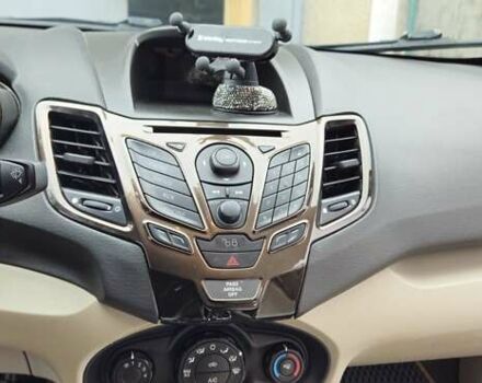 Червоний Форд Фієста, об'ємом двигуна 1.6 л та пробігом 166 тис. км за 7200 $, фото 10 на Automoto.ua