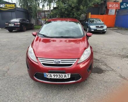 Красный Форд Фиеста, объемом двигателя 1.6 л и пробегом 250 тыс. км за 6200 $, фото 1 на Automoto.ua