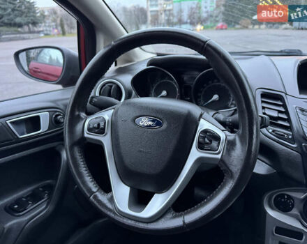 Красный Форд Фиеста, объемом двигателя 1.6 л и пробегом 150 тыс. км за 6599 $, фото 72 на Automoto.ua