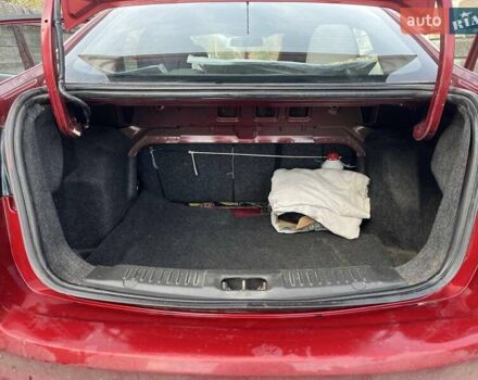 Красный Форд Фиеста, объемом двигателя 1.6 л и пробегом 220 тыс. км за 7200 $, фото 6 на Automoto.ua