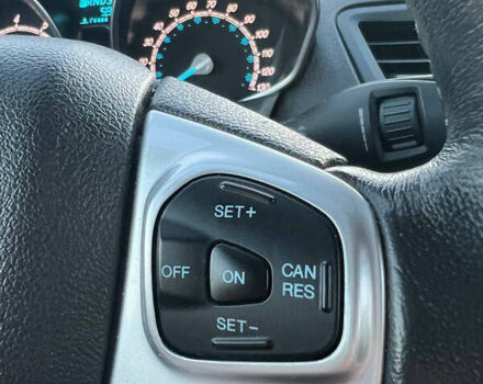 Красный Форд Фиеста, объемом двигателя 1.6 л и пробегом 251 тыс. км за 6500 $, фото 26 на Automoto.ua