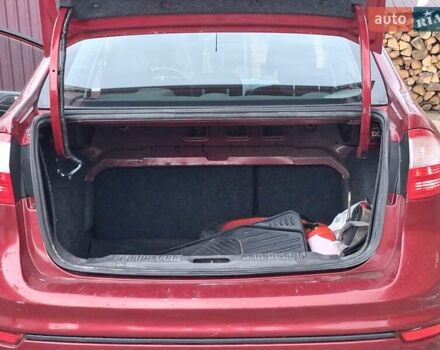 Червоний Форд Фієста, об'ємом двигуна 1.6 л та пробігом 150 тис. км за 7000 $, фото 1 на Automoto.ua