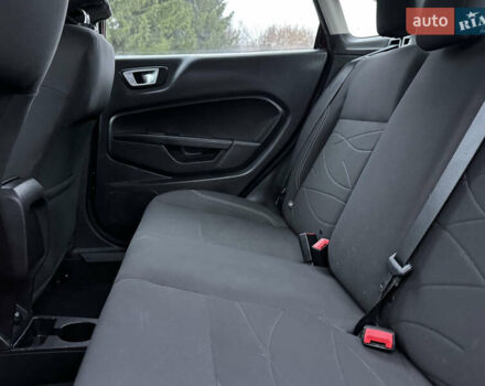 Красный Форд Фиеста, объемом двигателя 1.6 л и пробегом 150 тыс. км за 6599 $, фото 49 на Automoto.ua