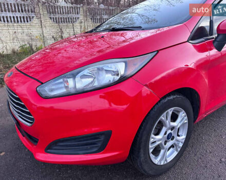 Красный Форд Фиеста, объемом двигателя 1.6 л и пробегом 138 тыс. км за 7000 $, фото 5 на Automoto.ua