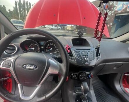 Червоний Форд Фієста, об'ємом двигуна 1 л та пробігом 95 тис. км за 9000 $, фото 16 на Automoto.ua